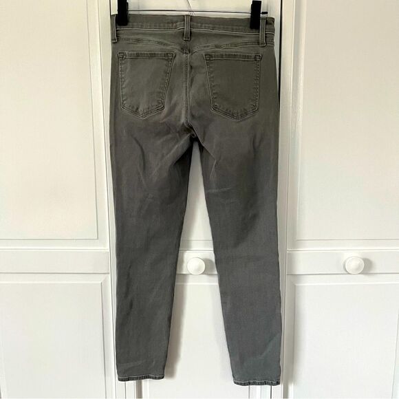 J Brand Mid Rise Denim Capri in Dusk Haze (grey color) Size 28 Jeans - Picture 4 of 9